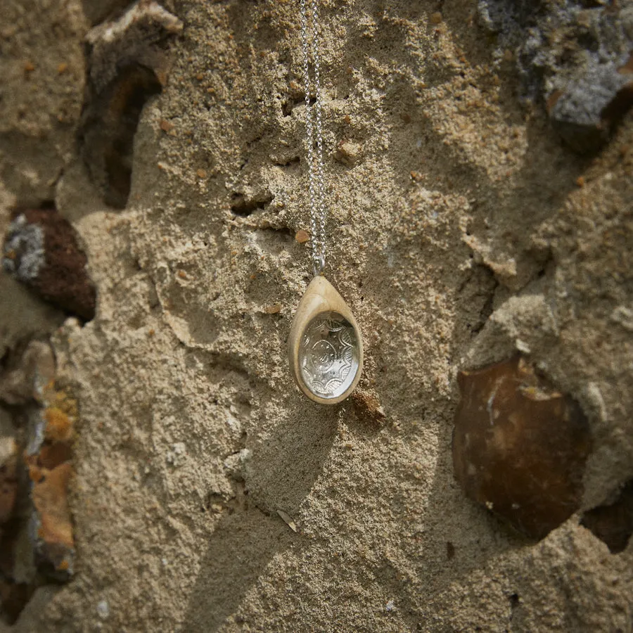 Aguigi Necklace