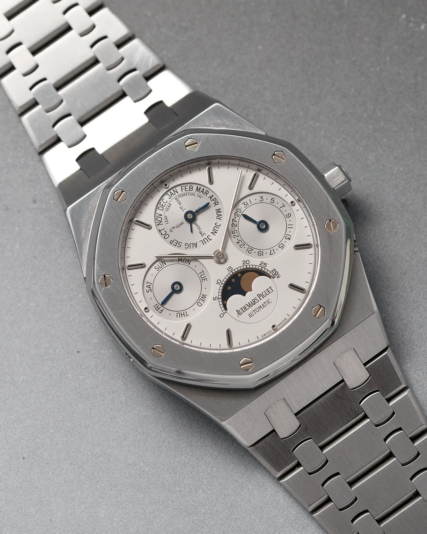 Audemars Piguet Royal Oak 25820ST Smooth Grey