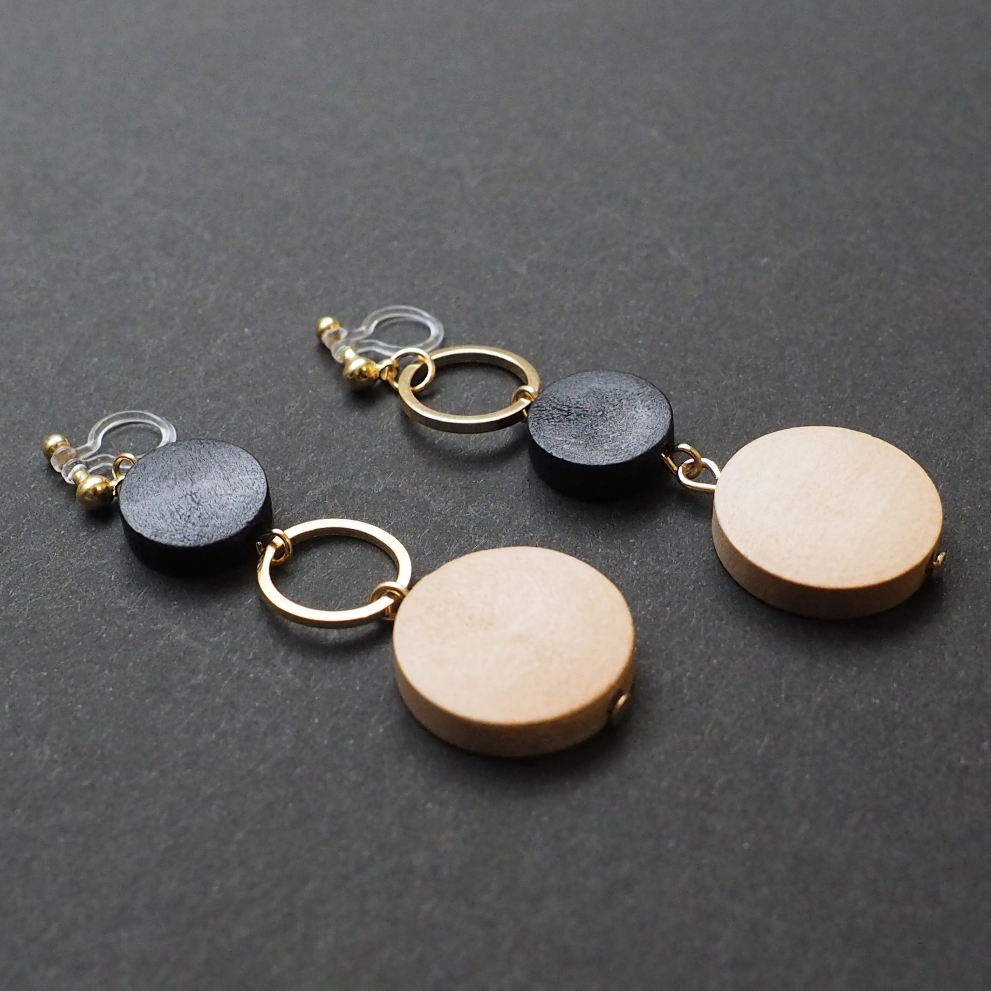 Beige and black wood invisible clip on earrings