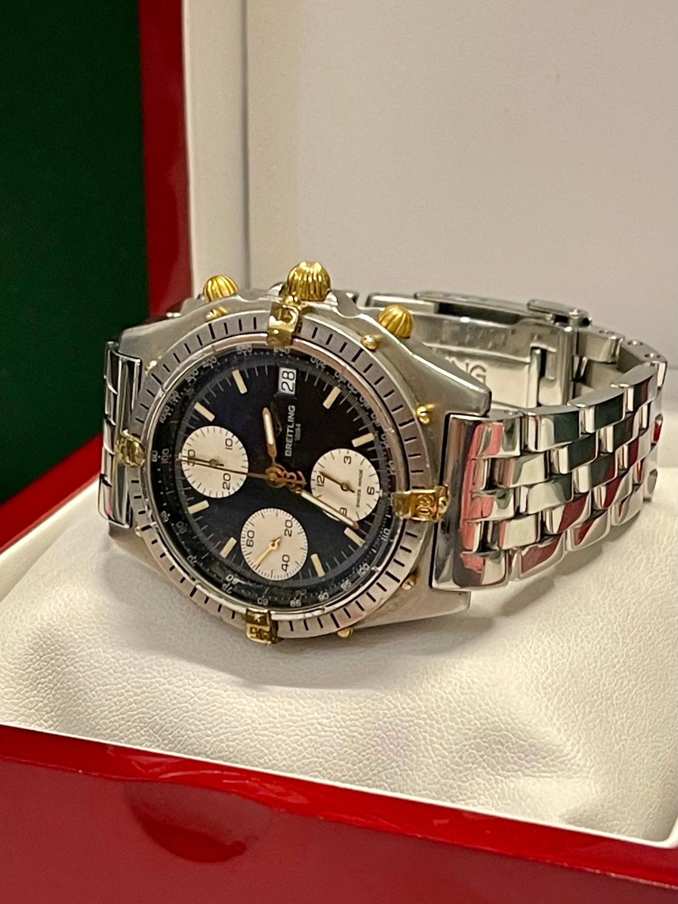 BREITLING Ref# 82804 Chronograph Stainless Steel Automatic M. - $15K APR w/ COA!
