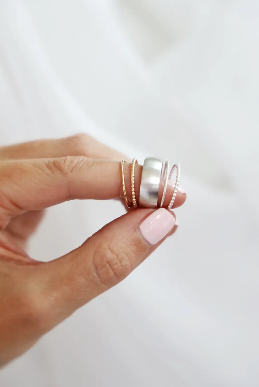 BRUSHED AND BEADED RING SET