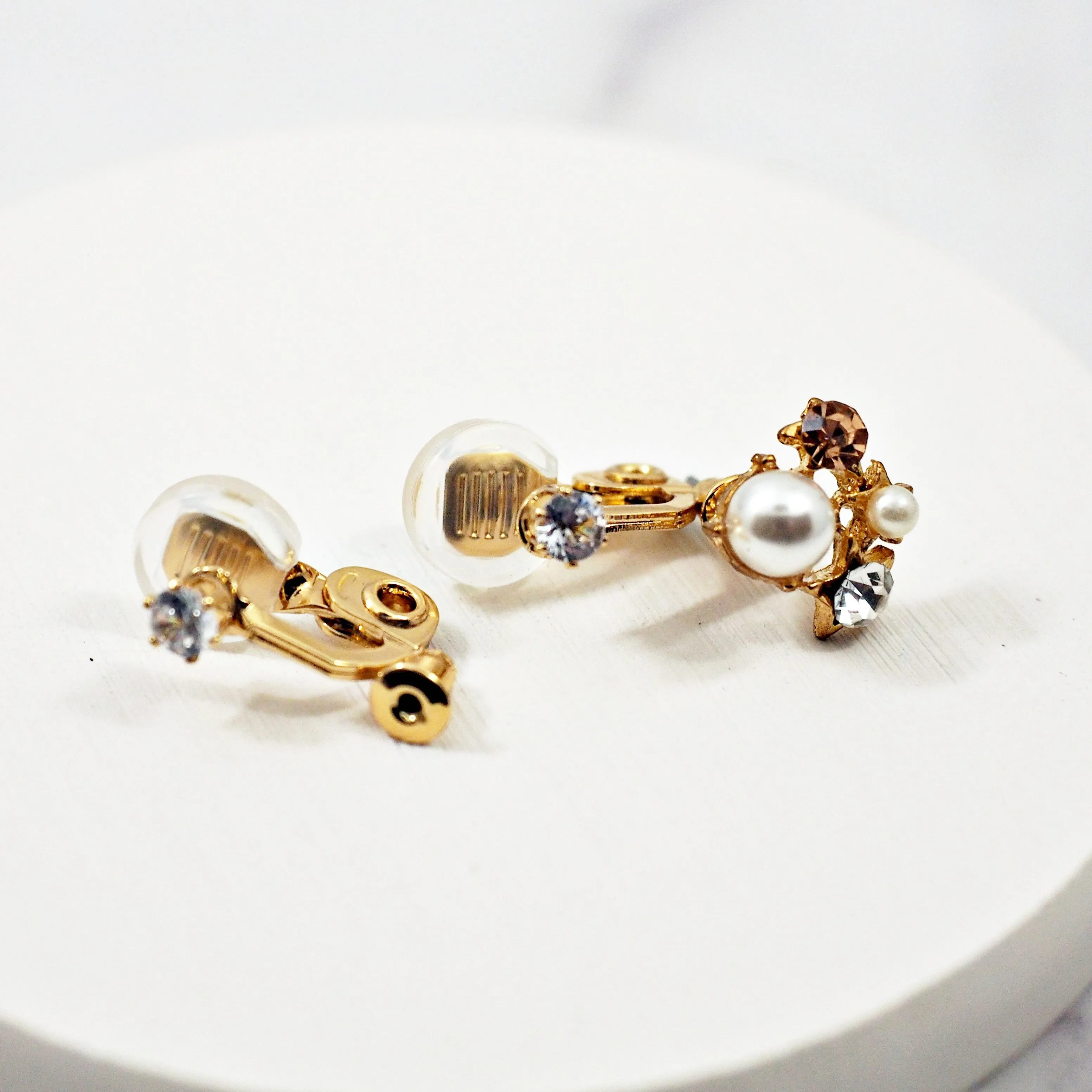 Comfortable clip angle adjustable clip on earring rhinestone converters ( Gold tone)