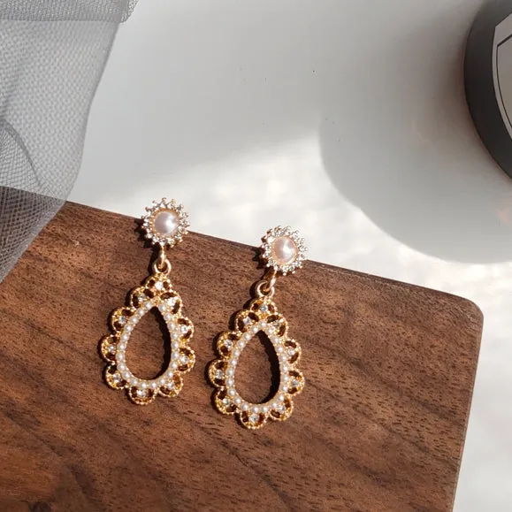Dangle White Pearl Teardrop Invisible Clip On Earrings
