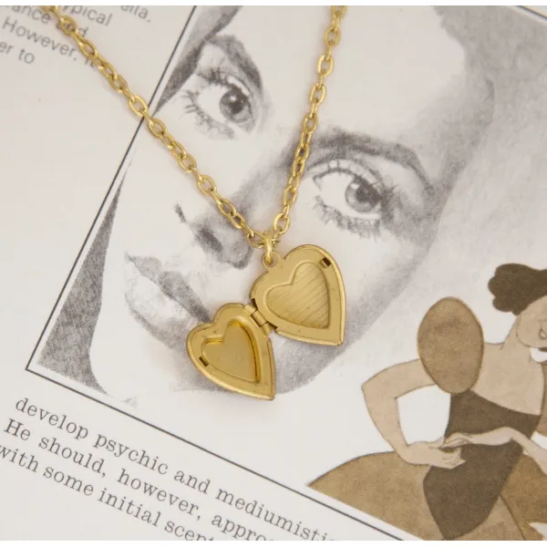 Kindred Objects- Vintage Mini Heart Necklace