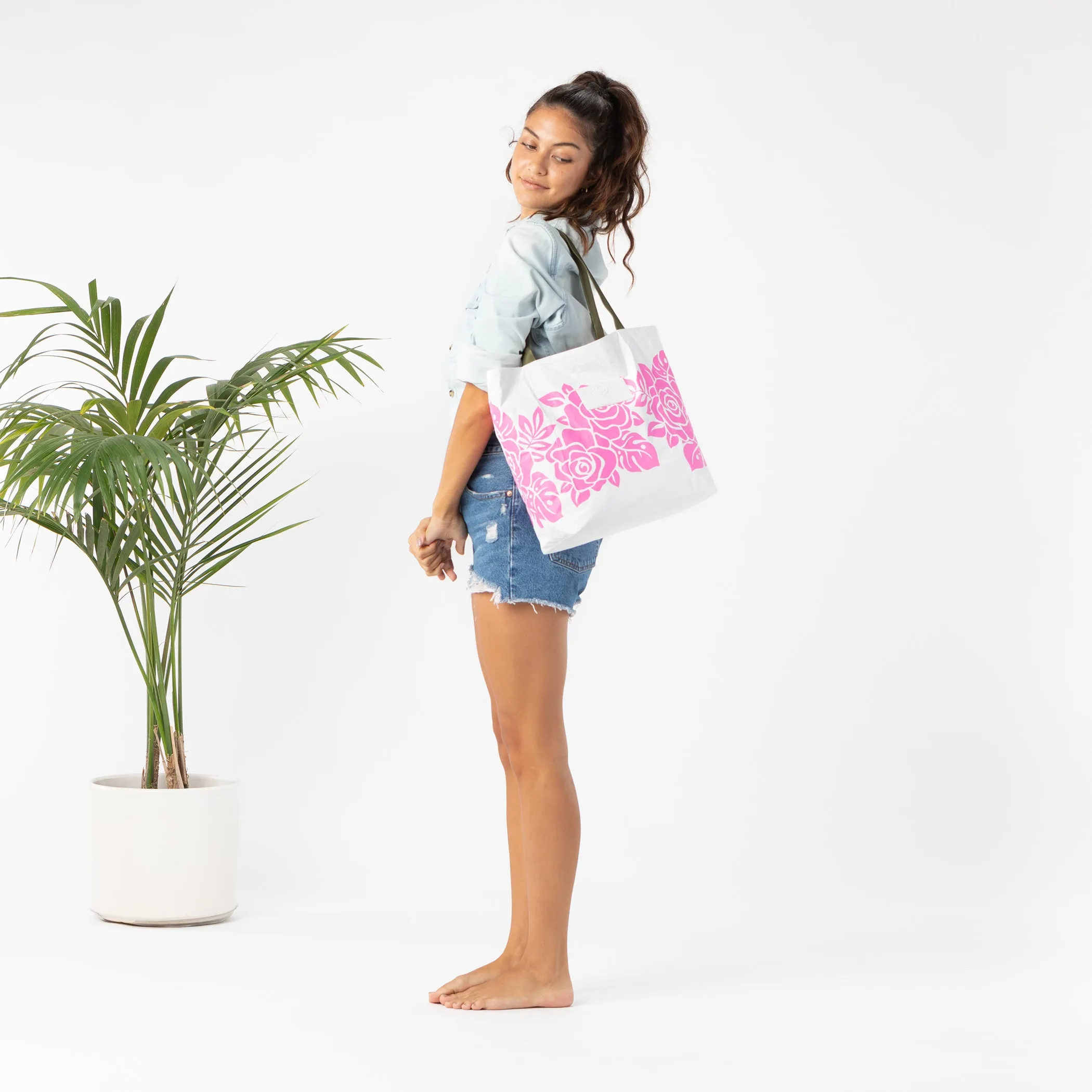 Maui Lokelani Rose Reversible Tote 23'