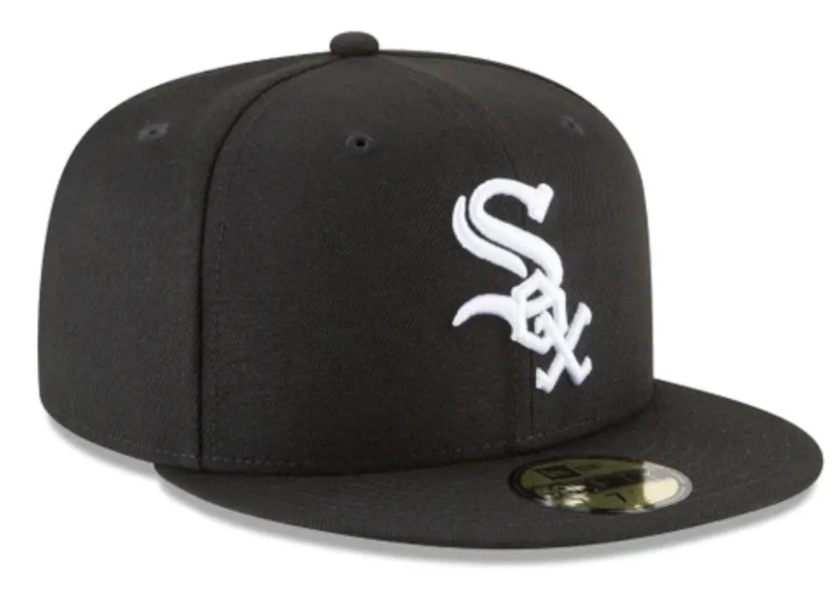 New Era Chicago White Sox Basic Black and White 59fifty Fitted Cap