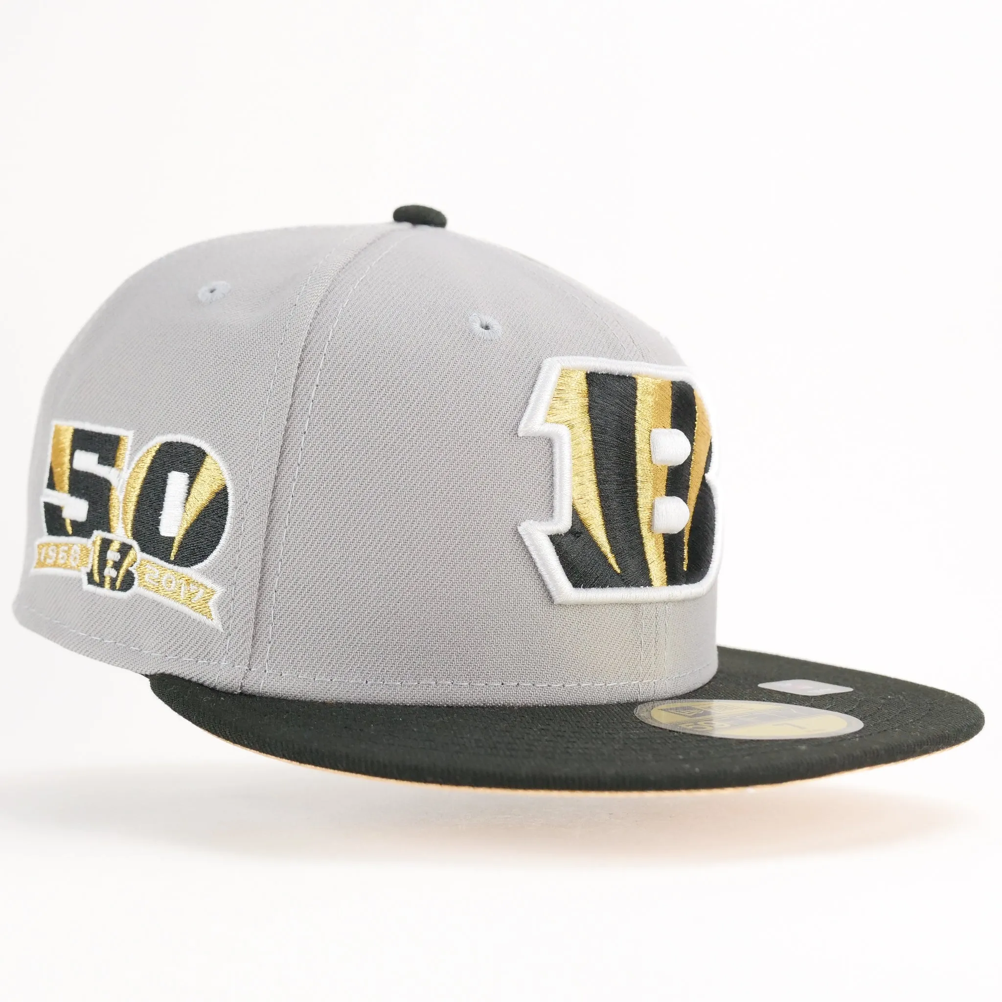 New Era Custom Exclusive Fitted NFL Cincinnati Bengals 50th Anniversary Patch (Jordan Retro 4 Platinum Gold Match )