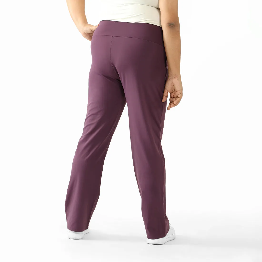On-The-Go Straight Pants - Classic