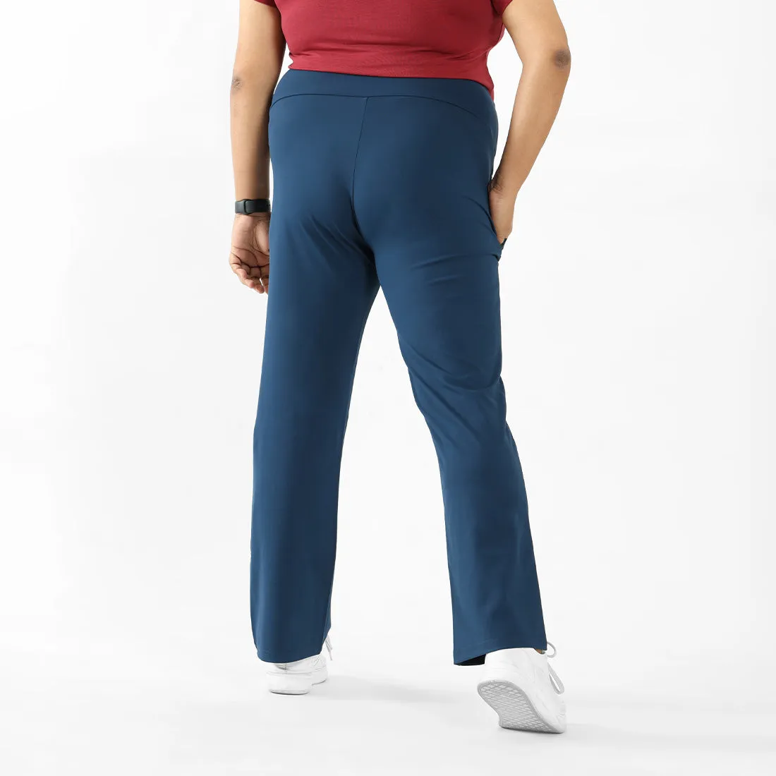 On-The-Go Straight Pants - Classic