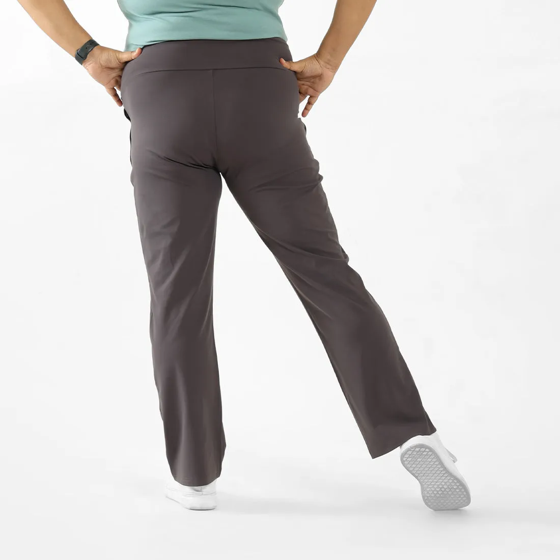 On-The-Go Straight Pants - Classic