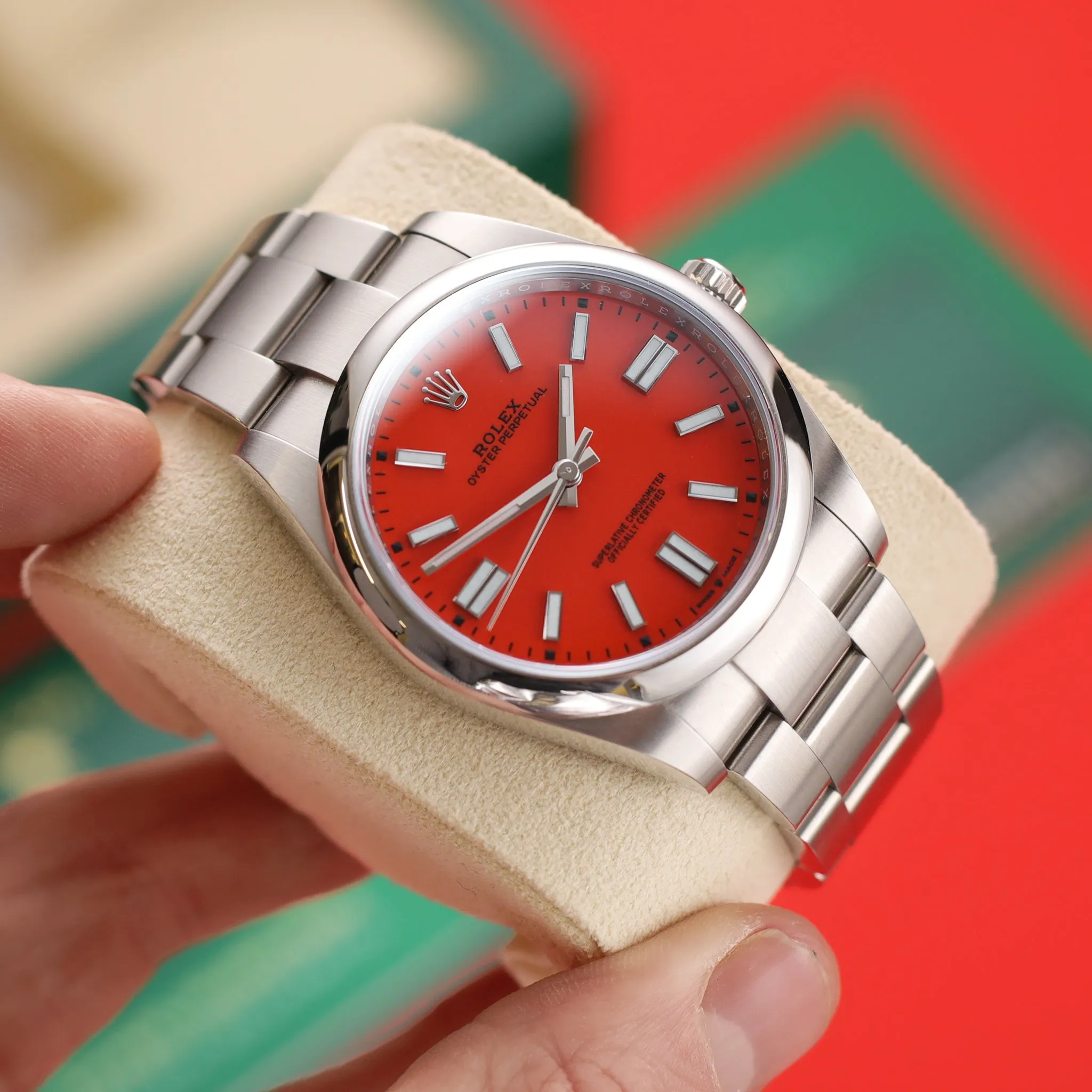 Oyster Perpetual 41 - 124300 - DISCONTINUED