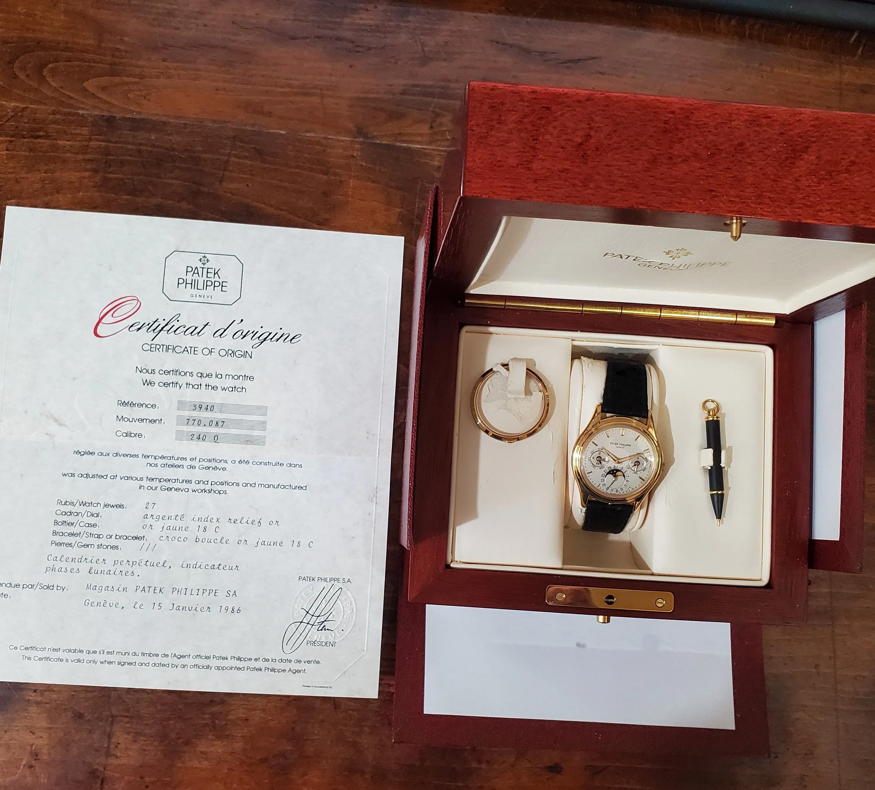 Patek Philippe 3940J 1st Series, Perpetual Calendar Watch Circa 1985