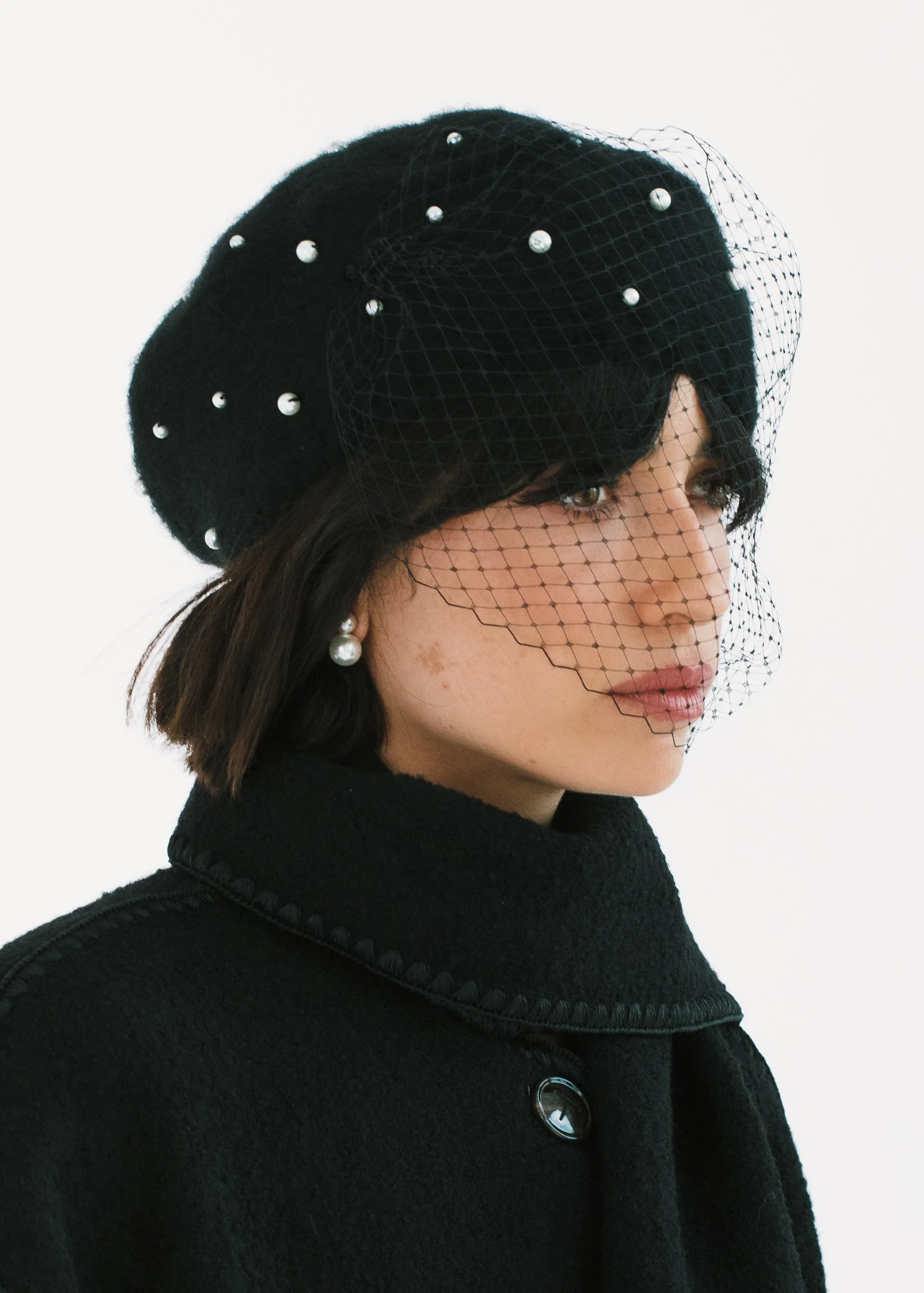 Pearl Voilette Beret -- Black
