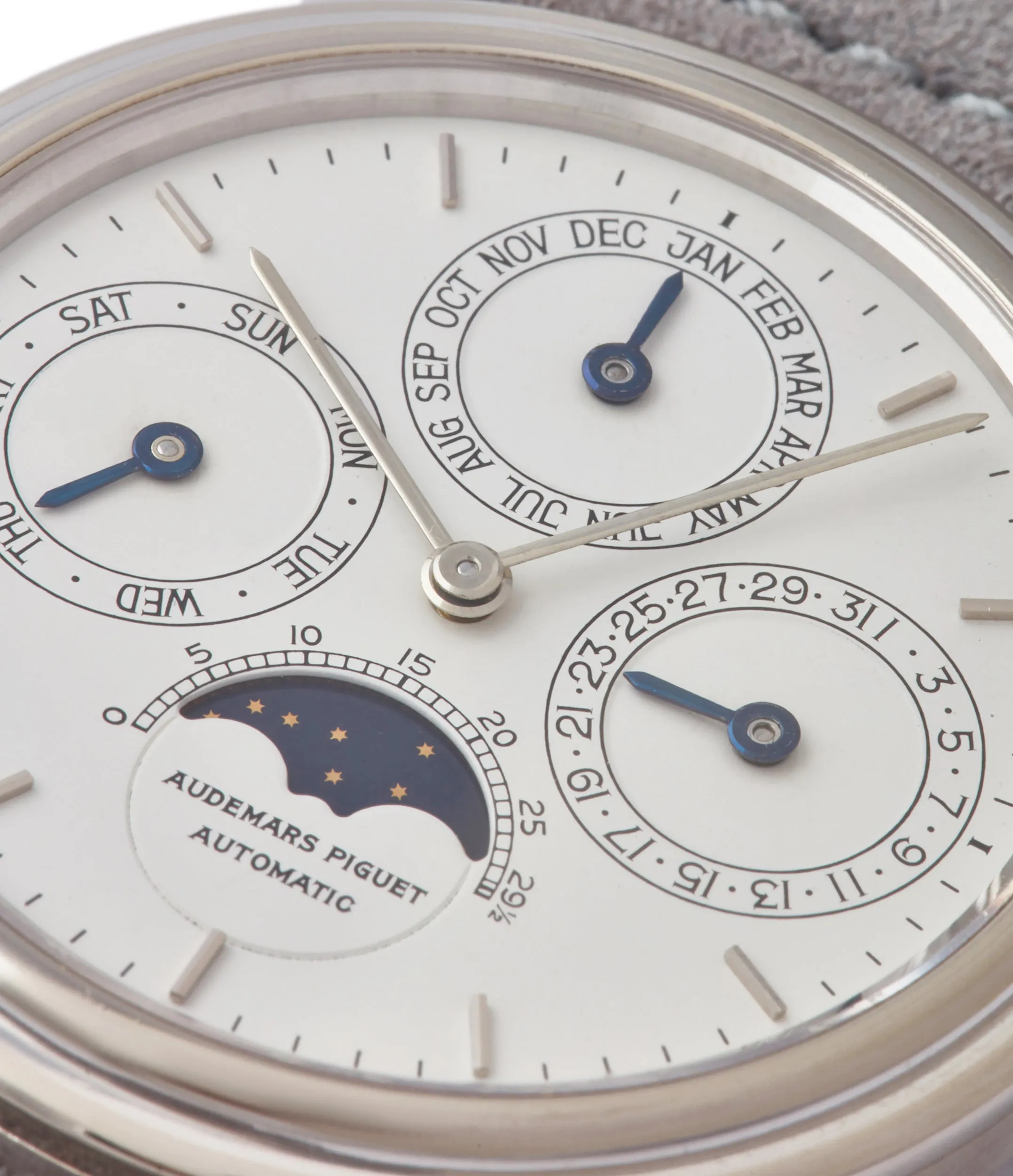 Quantième Perpetual Calendar 25548BC | White Gold