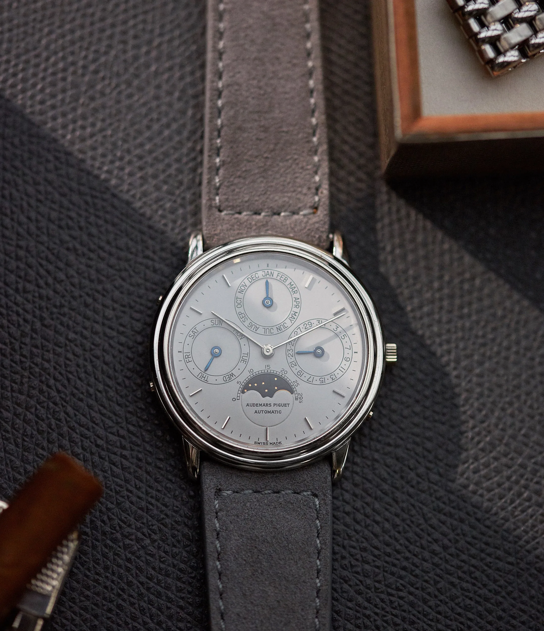 Quantième Perpetual Calendar 25548BC | White Gold