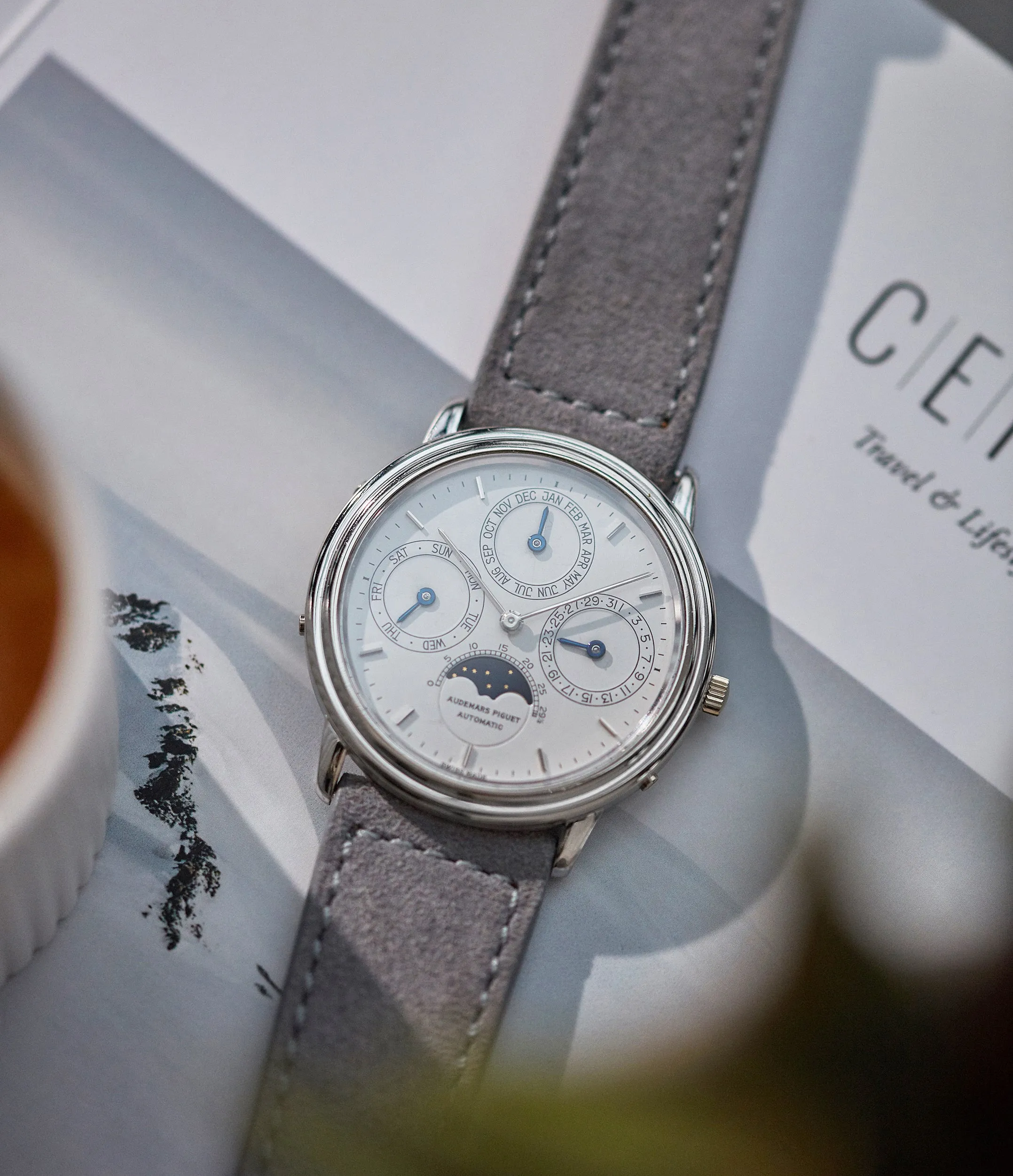Quantième Perpetual Calendar 25548BC | White Gold