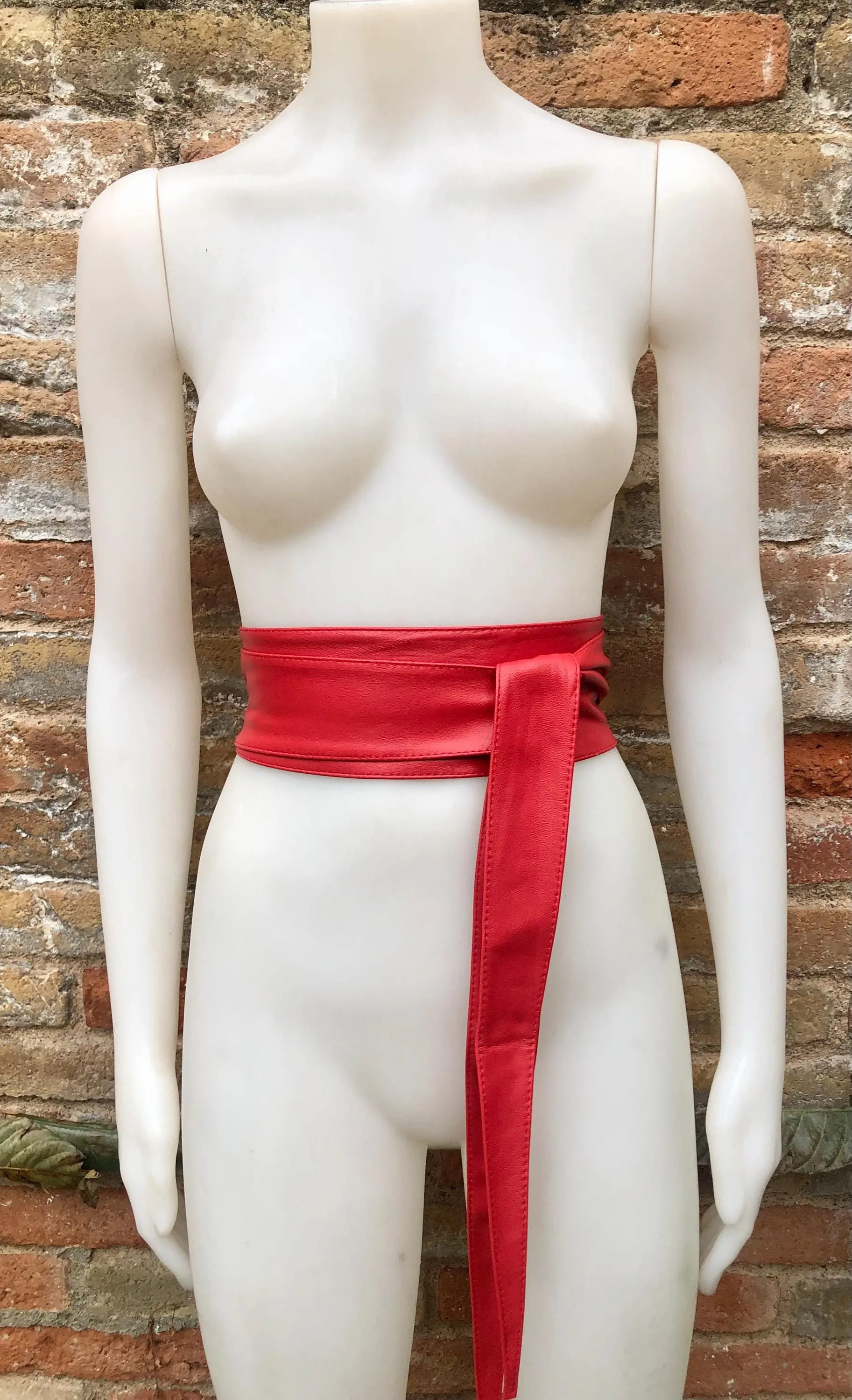 Red obi belt. Wrap belt in soft genuine leather. Wraparound waist belt. Wide style. Red boho dress belt. Bright red overall belt