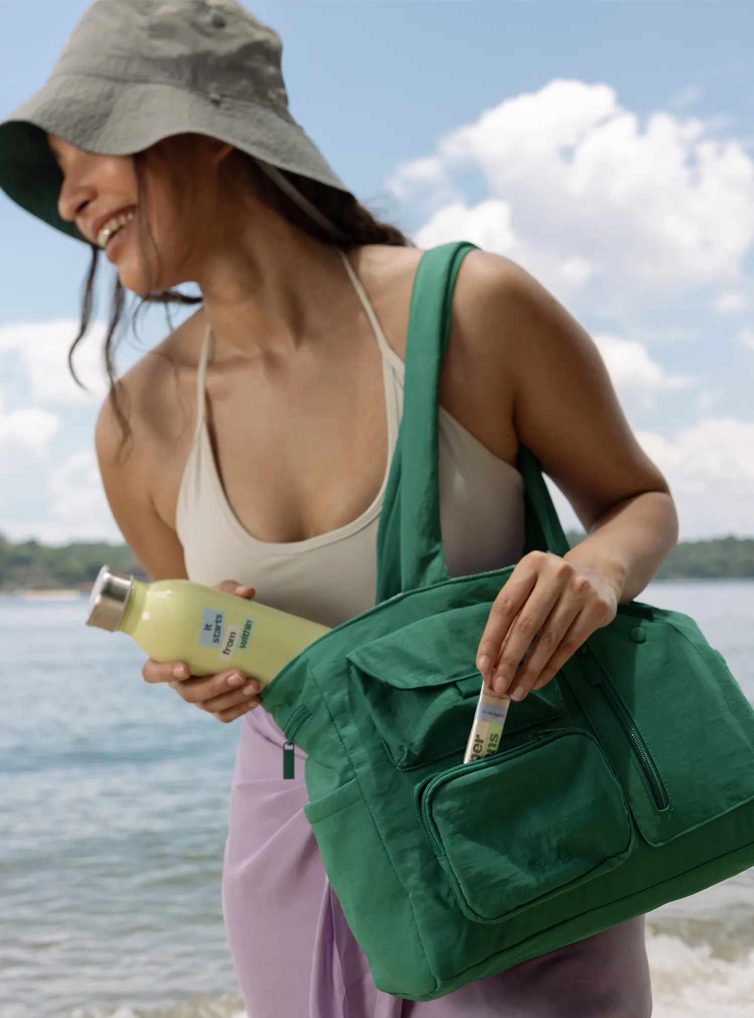 Reversible Multi-Pocket Tote (Moringa)