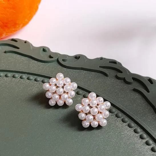 Round White Pearl Invisible Clip On Earrings