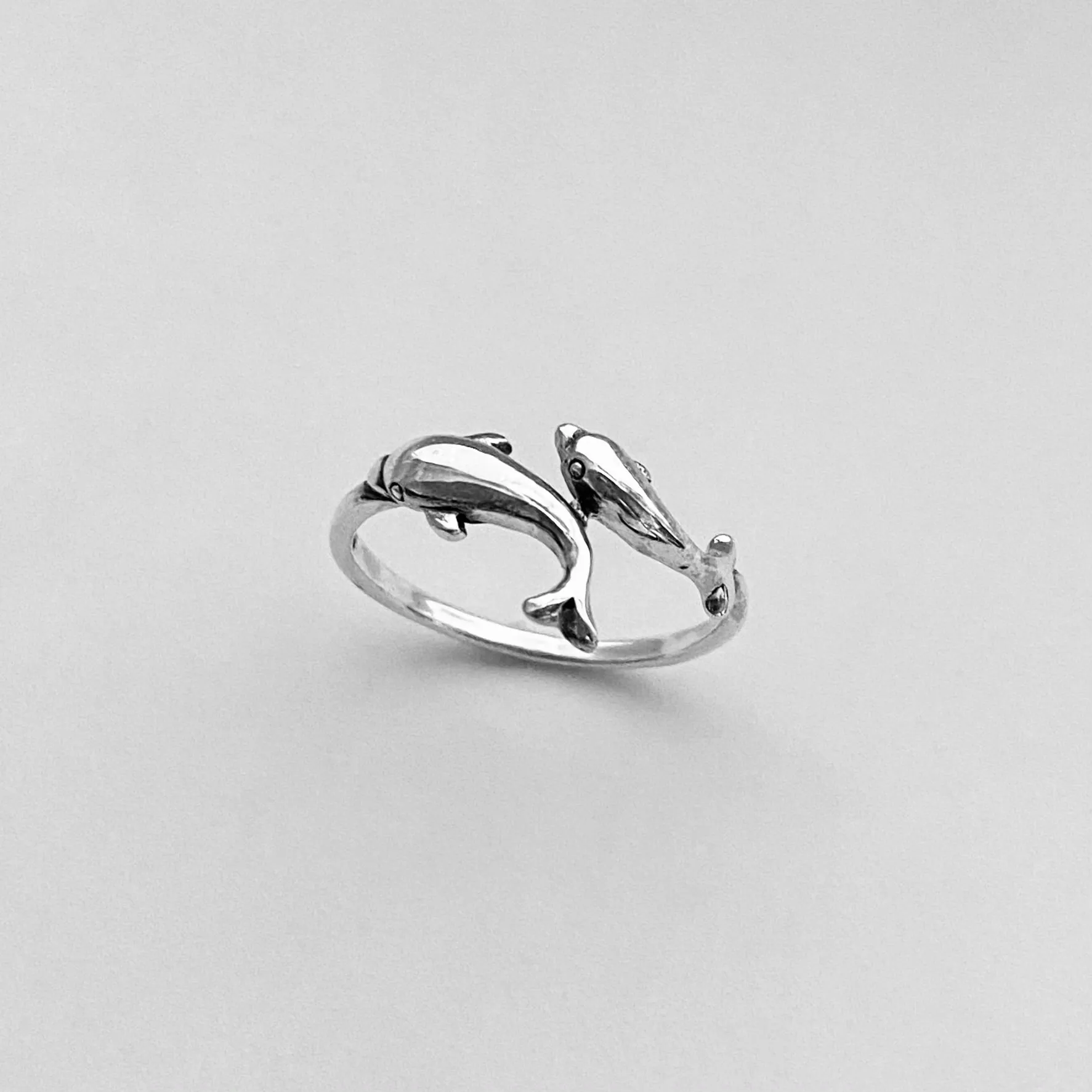 Sterling Silver Mama and Baby Dolphins Ring, Silver Ring, Dolphin Ring, Ocean Rings