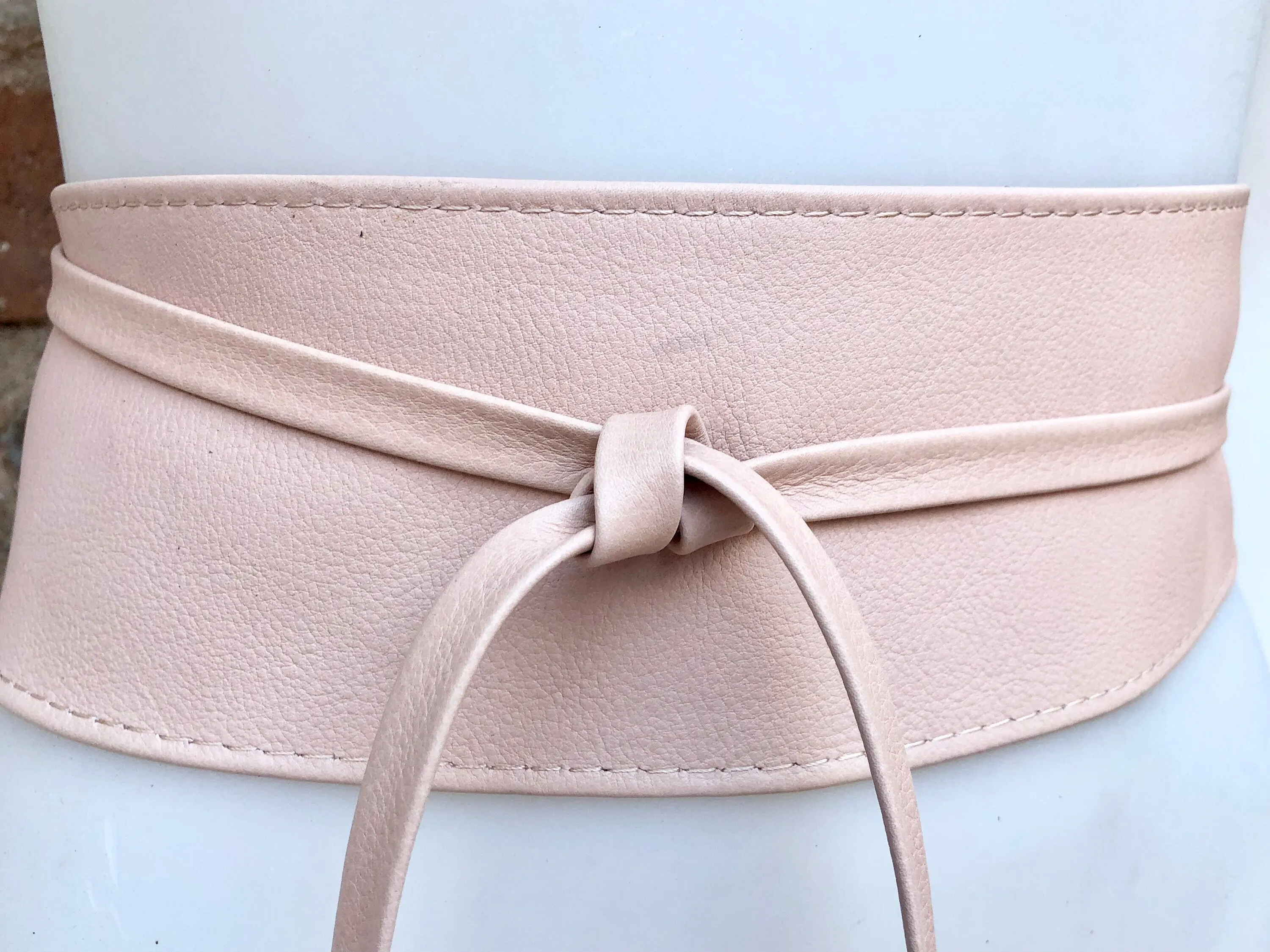 Wraparound belt in soft leather. Wrap belt in LIGHT PINK. Longer option. Genuine leather pink wrap belt. Boho dress belt, pink leather sash